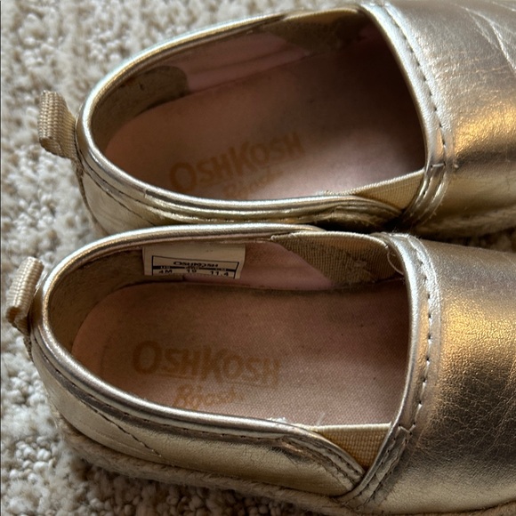 OshKosh B'gosh Gold Kids Moccasins - Picture 5 of 7